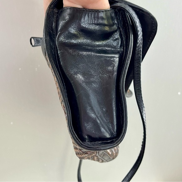 Ronora/Leather/Handbag / Italian/Great condition /Vintage/Adjustable/Handmade - Picture 15 of 16